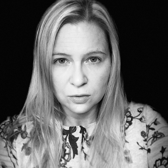 Meet your Posher, Lisa - Picture 1 of 1